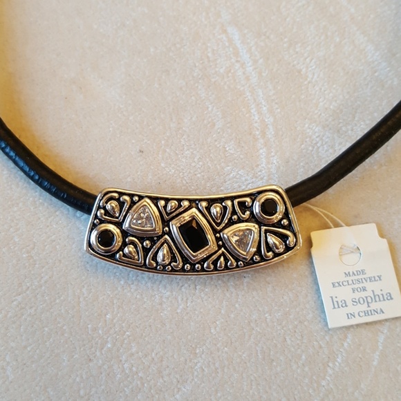 Lia Sophia Jewelry - Necklace Lia Sophia Removeable slider